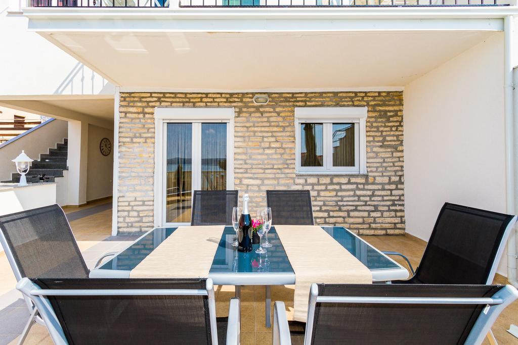 Apartmani Bregovec Maslenica Εξωτερικό φωτογραφία