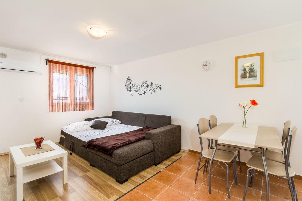 Apartmani Bregovec Maslenica Εξωτερικό φωτογραφία