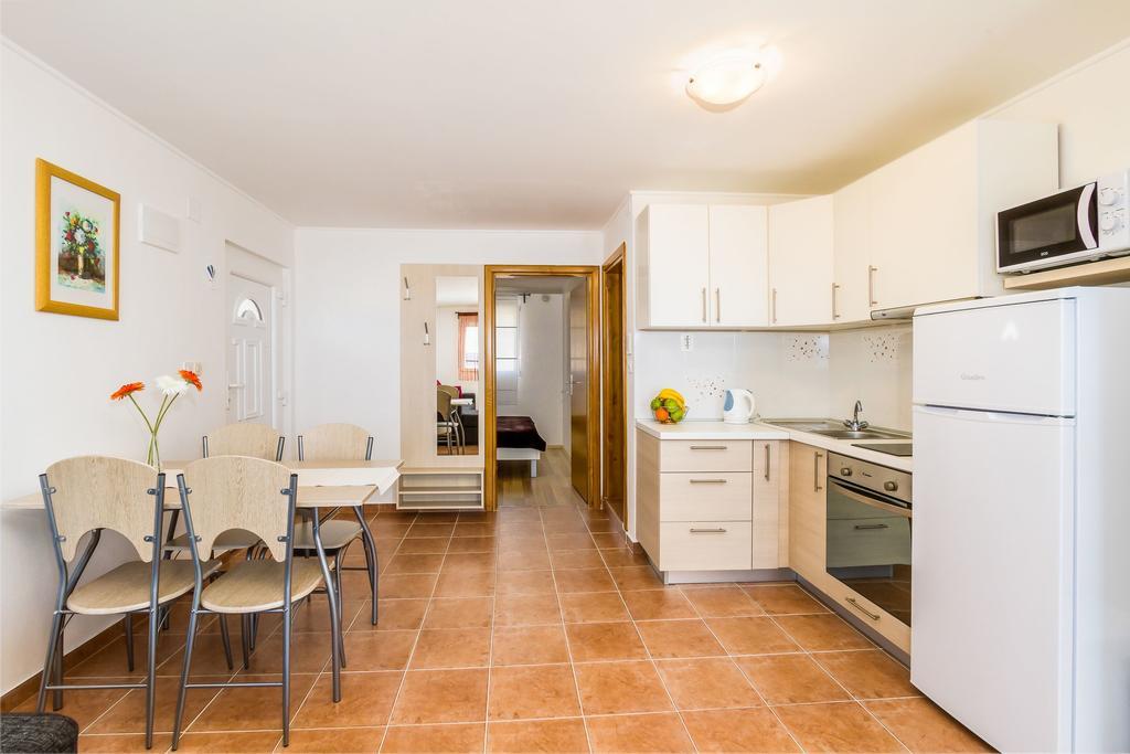 Apartmani Bregovec Maslenica Εξωτερικό φωτογραφία